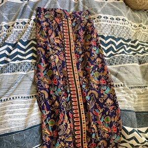Multi-colored Skirt for impressions